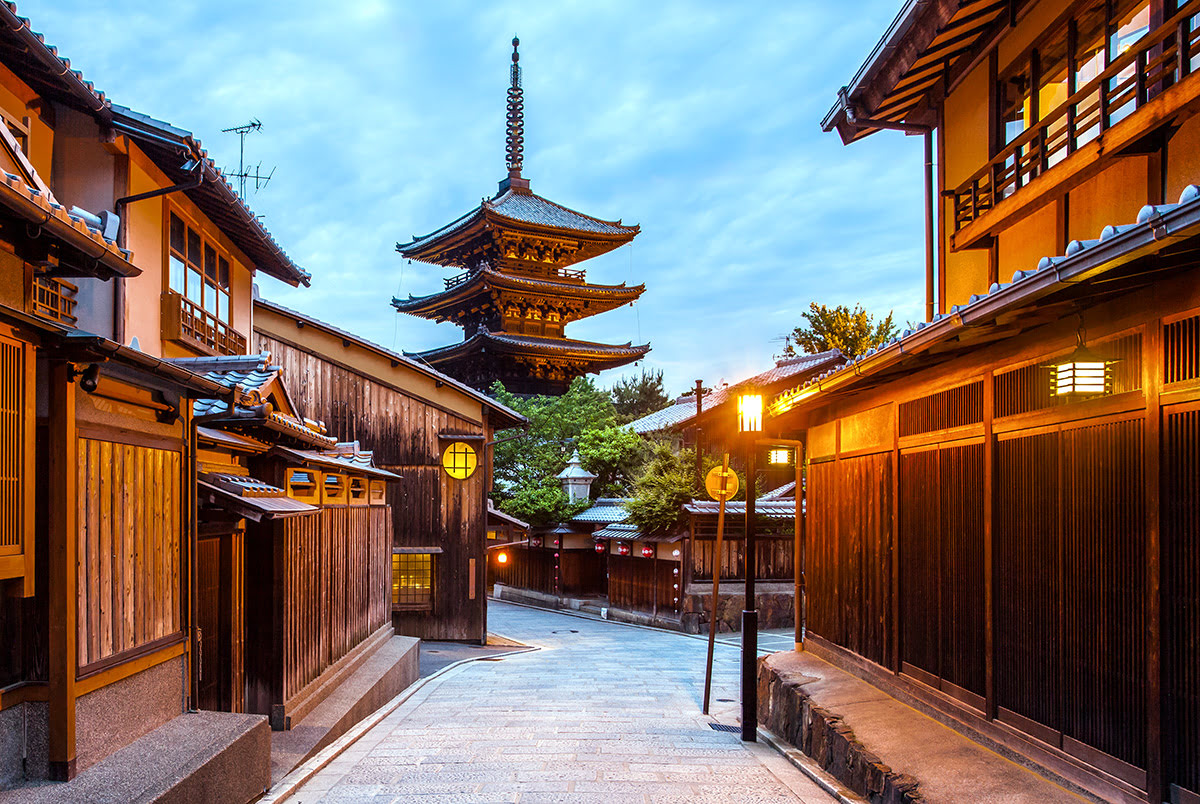 wisata-spiritual-mengunjungi-kuil-kuil-tua-di-jepang