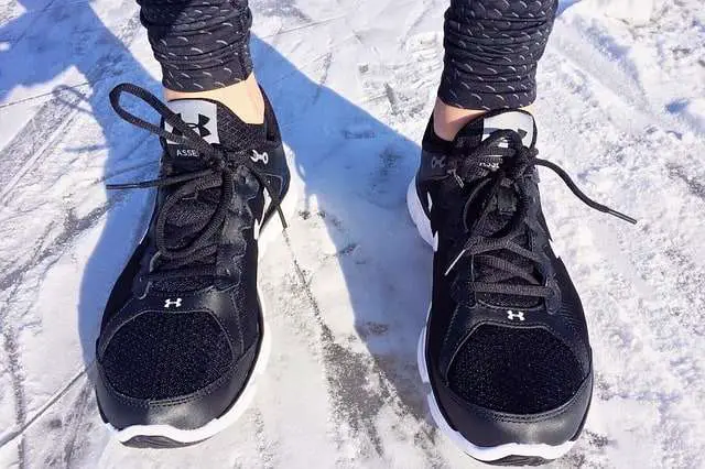 7 Best Running Shoes for Ice and Snow 2021