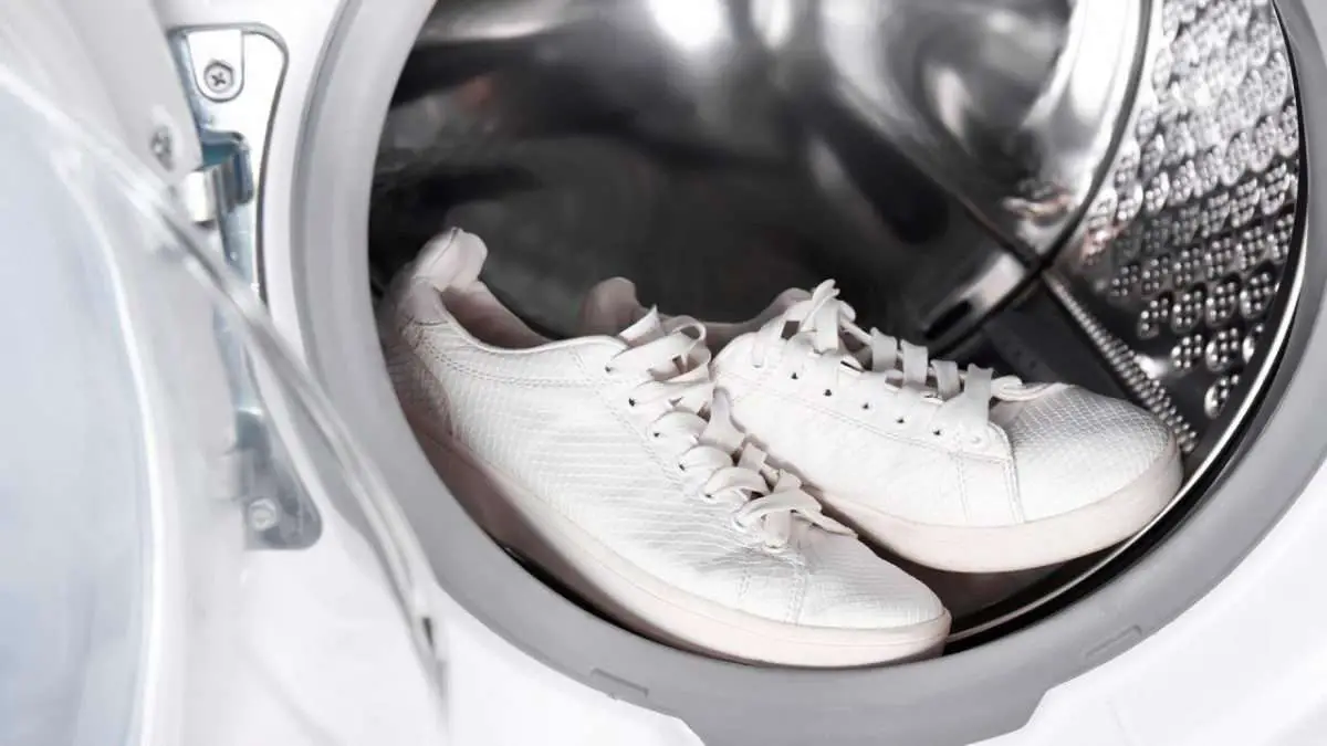 How To Wash Sneakers In a Washing Machine