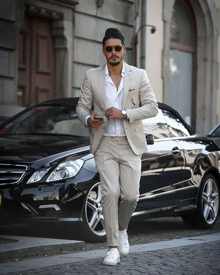 How to wear white sneakers with Suit in 2020